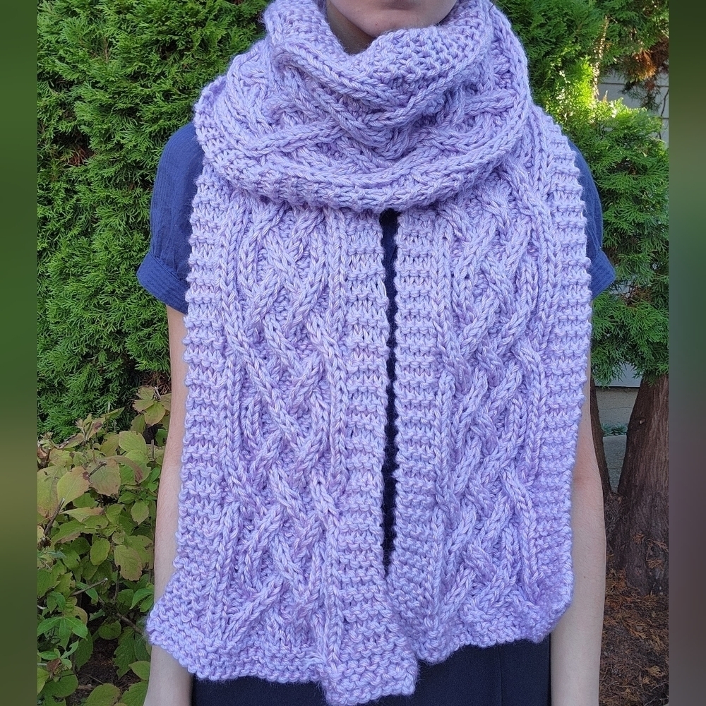 Handmade Cable-Knit Duo-tone Icy Lilac Chunky Scarf